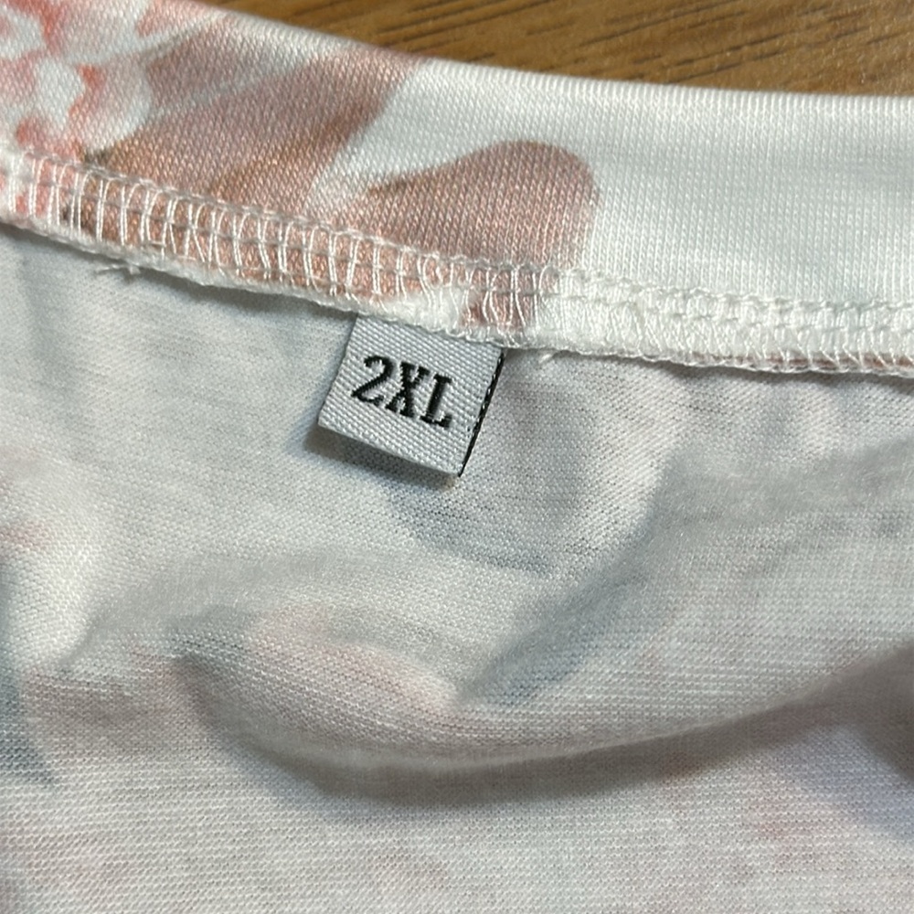 Lovely Muted Floral Tunic - Picture 4 of 4